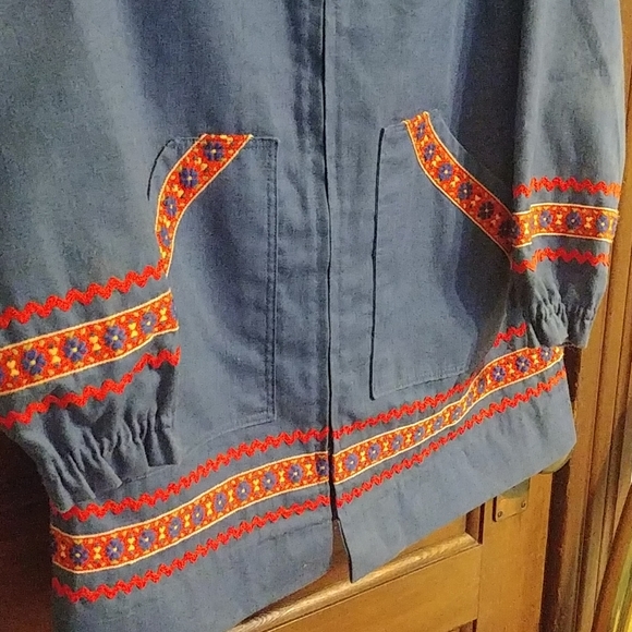 Vintage Denim-Like Jacket with Trim - Picture 4 of 5